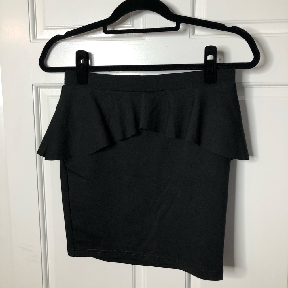 Candie’s Skirt